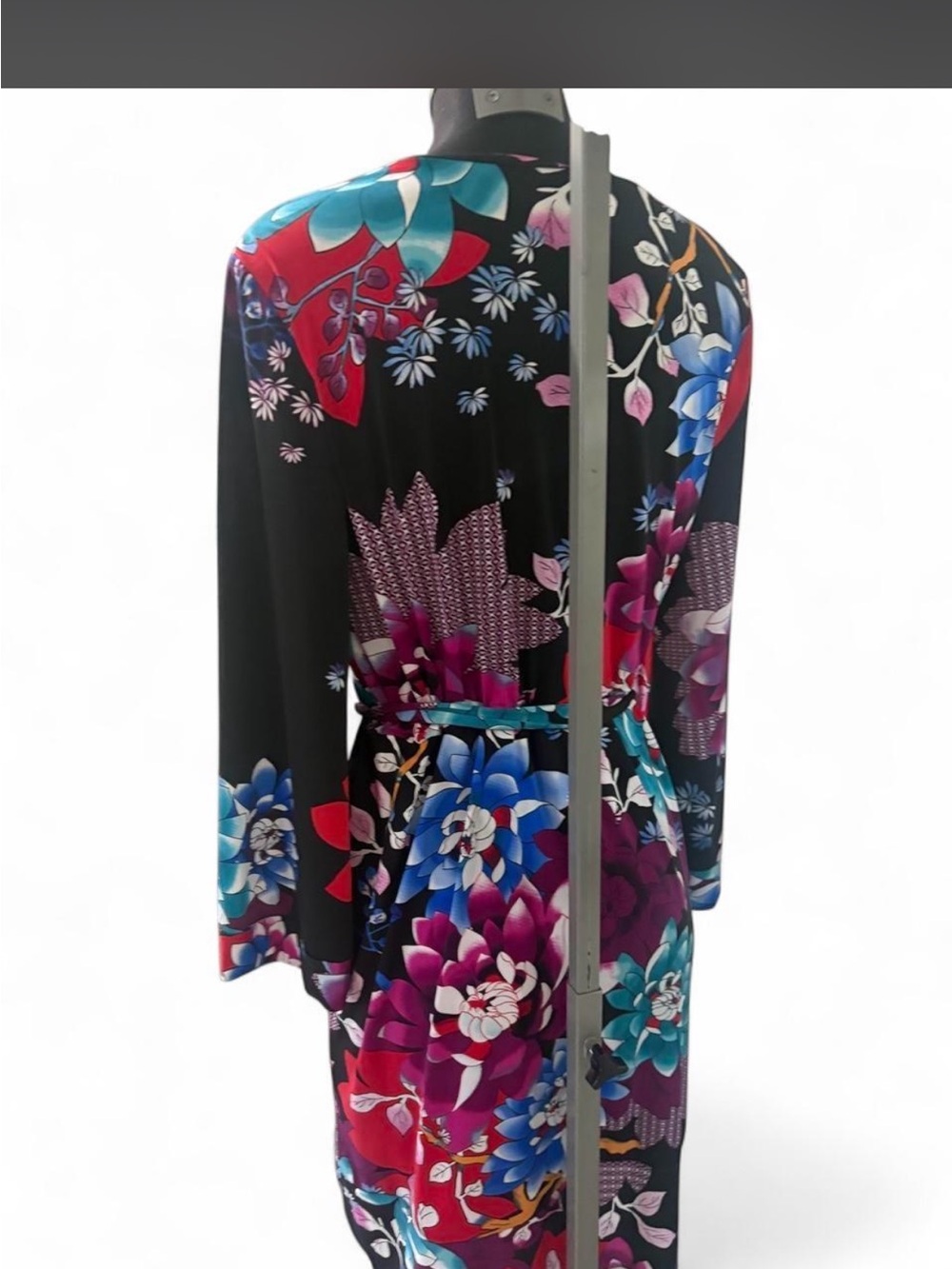 Calvin Klein Black Floral Wrap Robe with Red & Blue Blooms - Picture 2 of 4